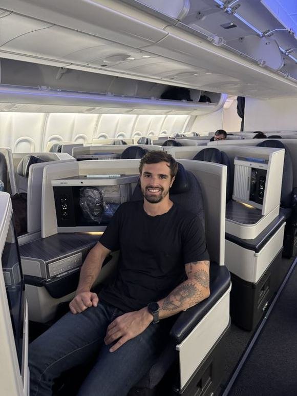 Aloysio em classe executiva da Azul com milhas